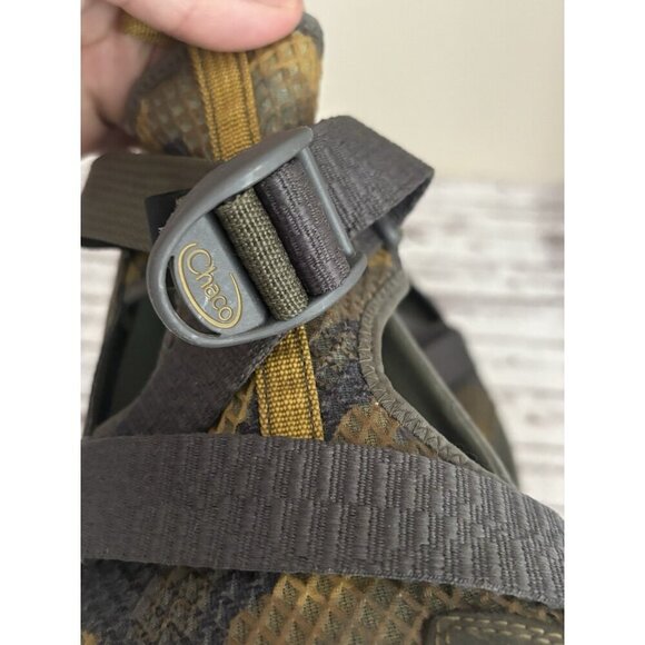 Chaco Odyssey Print JCH106821 Camo Olive Men’s Size 11 Sandals - Picture 6 of 9